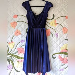 Midnight Blue Velvet Baudelair Swing Dress by La Femme En Noir Size Small